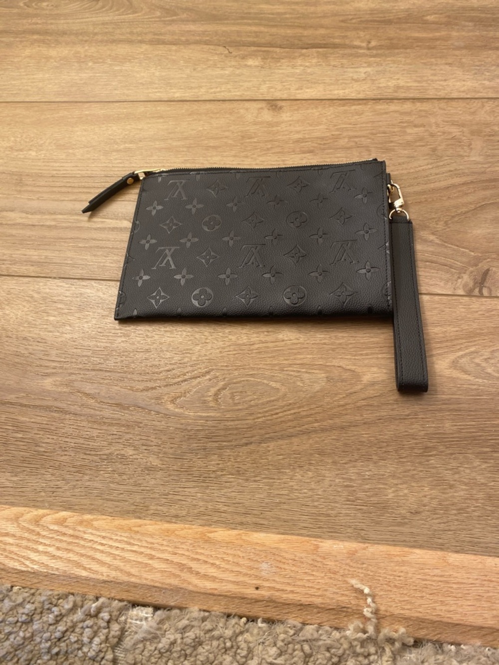 Lux wristlet - Picture 2 of 4